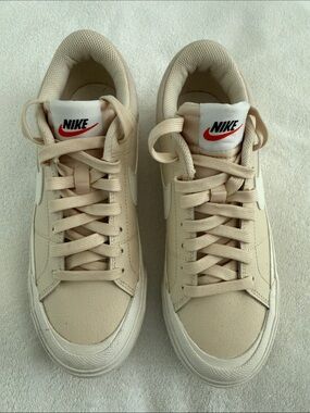 Nike Women's Cream Low-Top Lace-Up Sneakers